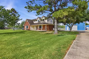 3625 County Rd 36, Angleton, TX 77515 - Photo 21