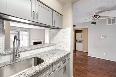 2120 El Paseo Street #2407, Houston, TX 77054 - Photo 7