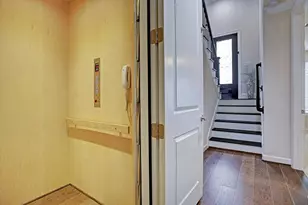 839 Dunleigh Meadows Ln, Houston, TX 77055 - Photo 3