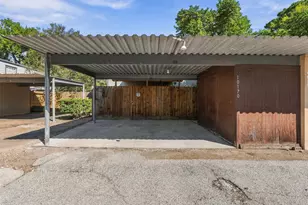 10170 Beekman Pl Dr, Houston, TX 77043 - Photo 29
