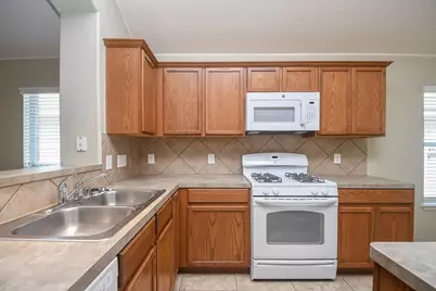 5010 Bridgevalley Court, Spring, TX 77379 - Photo 11