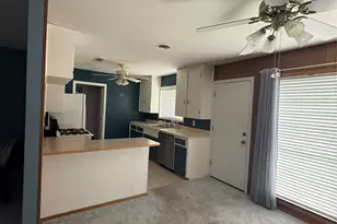 7945 Cedel, Houston, TX 77055 - Photo 5