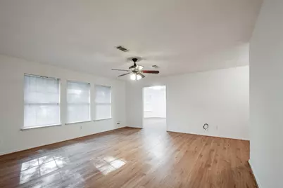 27 County Road 3371, Cleveland, TX 77327 - Photo 7