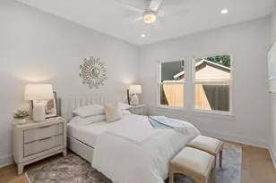 1011 W Cottage St, Houston, TX 77009 - Photo 25