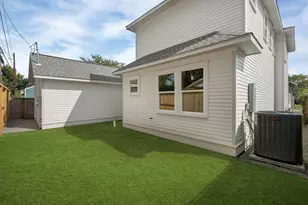 1011 W Cottage St, Houston, TX 77009 - Photo 41