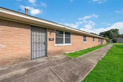 5110 Wilmington Street #4, Houston, TX 77033 - Photo 17