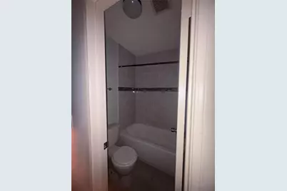 4626 Bell Street #6, Houston, TX 77023 - Photo 9