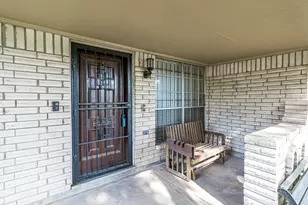 11115 BurningBush Ln, Houston, TX 77016 - Photo 5