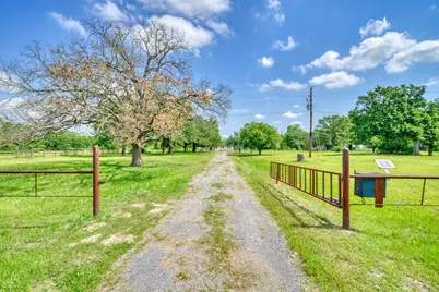 5085 Highway 75 S, Madisonville, TX 77864 - Photo 1