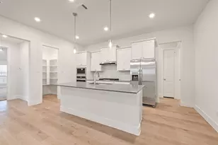 1536 Apache Heights Dr, Dayton, TX 77535 - Photo 3