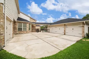 5919 Majestic Pines Dr, Kingwood, TX 77345 - Photo 35