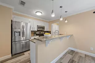 408 Foxmeadow Ln, Cleveland, TX 77327 - Photo 9