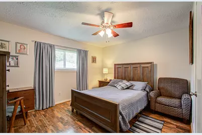 1920 Lazy Creek Lane, Pearland, TX 77581 - Photo 17