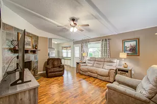 1920 Lazy Creek Ln, Pearland, TX 77581 - Photo 11