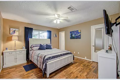 1920 Lazy Creek Lane, Pearland, TX 77581 - Photo 19