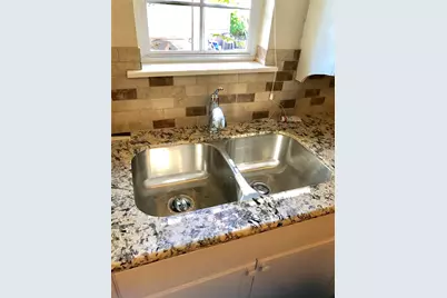 1704 Sam Wilson Street #7, Houston, TX 77020 - Photo 7