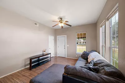 193 Elm Street, Blessing, TX 77419 - Photo 7