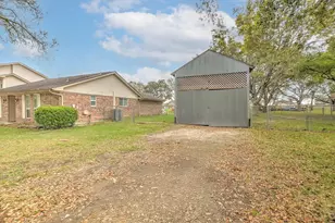 12114 Cherry Point Dr, Mont Belvieu, TX 77535 - Photo 43