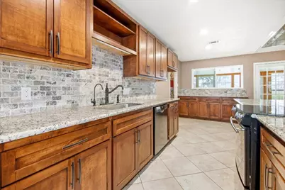 12114 Cherry Point Drive, Mont Belvieu, TX 77535 - Photo 11