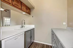 12114 Cherry Point Dr, Mont Belvieu, TX 77535 - Photo 25