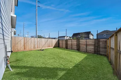 1102 Mansfield Street #B, Houston, TX 77091 - Photo 33