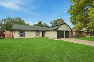 11839 Shady Meadow St, Houston, TX 77039 - Photo 19