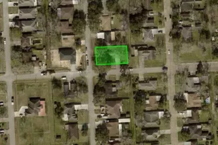 729 S 5th St, La Porte, TX 77571 - Photo 3