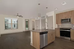 8900 Six Pines Dr, The Woodlands, TX 77380 - Photo 3