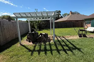 14235 Royal Hill Dr, Houston, TX 77083 - Photo 39