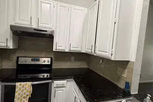 14235 Royal Hill Dr, Houston, TX 77083 - Photo 21