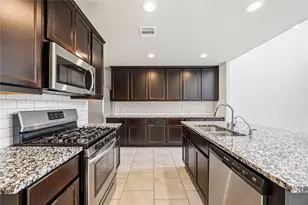 703 Autumn Flats Wy, Rosharon, TX 77583 - Photo 5