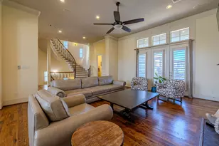 10929 Upland Park, Houston, TX 77043 - Photo 3