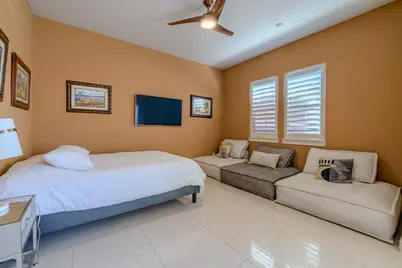 10929 Upland Park, Houston, TX 77043 - Photo 11