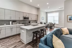 1004 California St, Houston, TX 77006 - Photo 7