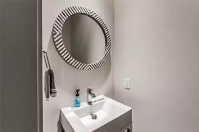 1004 California Street #402, Houston, TX 77006 - Photo 17