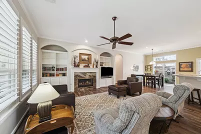 167 E Northcastle Circle, Conroe, TX 77384 - Photo 7