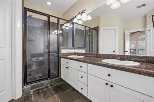 5811 Maxie St, Houston, TX 77007 - Photo 9