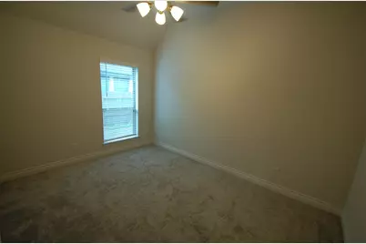 3226 Bellwick Chase Lane, Houston, TX 77365 - Photo 17