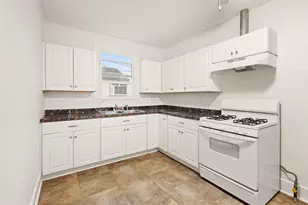 4728 Ave R 1/2, Galveston, TX 77551 - Photo 13