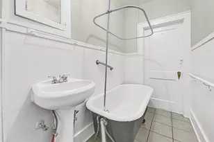 4728 Ave R 1/2, Galveston, TX 77551 - Photo 33