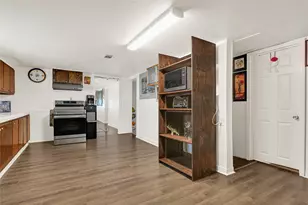 17822 Garland Ave, Boling, TX 77420 - Photo 5