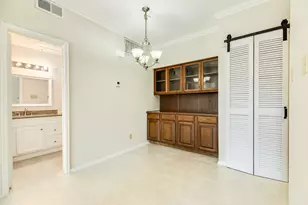 921 Marine Dr, Galveston, TX 77550 - Photo 7