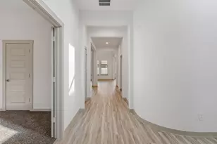 818 Kingwood Dr, League City, TX 77573 - Photo 5