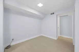 9350 Country Creek Dr, Houston, TX 77036 - Photo 7