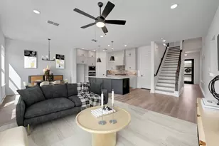 16039 Mason Run Dr, Houston, TX 77079 - Photo 9