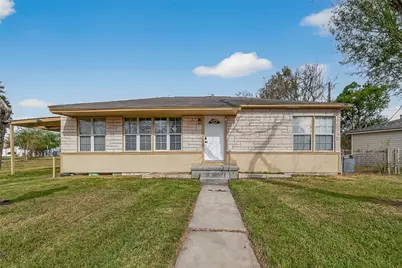 1221 Parkway Street, Baytown, TX 77520 - Photo 1