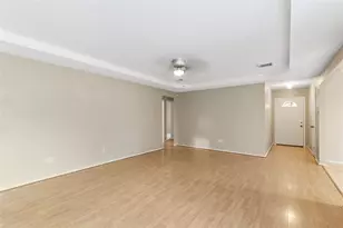 18067 Garden Manor Dr, Houston, TX 77084 - Photo 5
