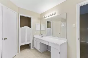 18067 Garden Manor Dr, Houston, TX 77084 - Photo 11
