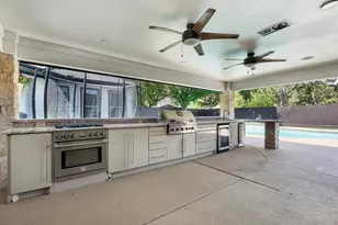505 Pilgrim Ln, Friendswood, TX 77546 - Photo 7