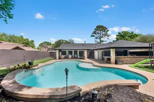 505 Pilgrim Ln, Friendswood, TX 77546 - Photo 39